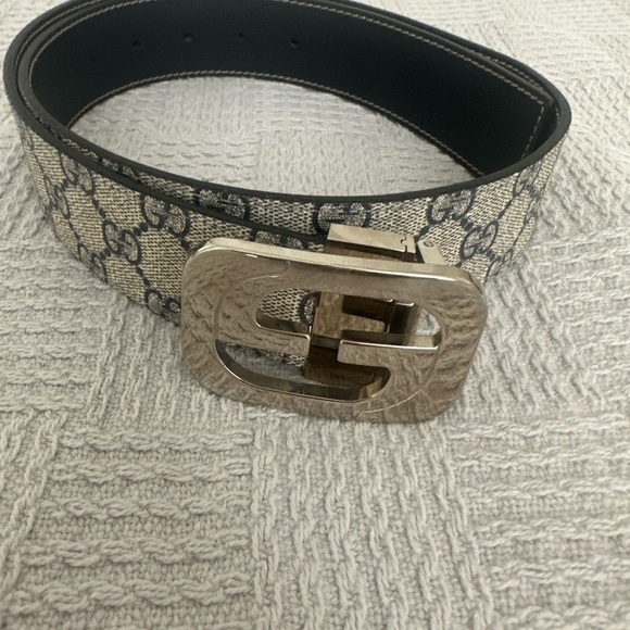 MENS GUCCI BELT - Picture 1 of 3